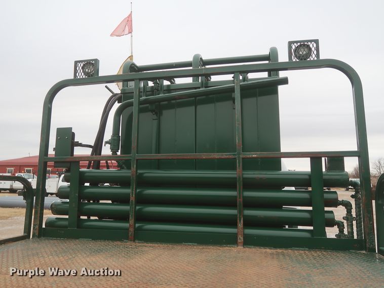 image for item HK9637 2011 Ford F550  SuperCab flatbed treater truck