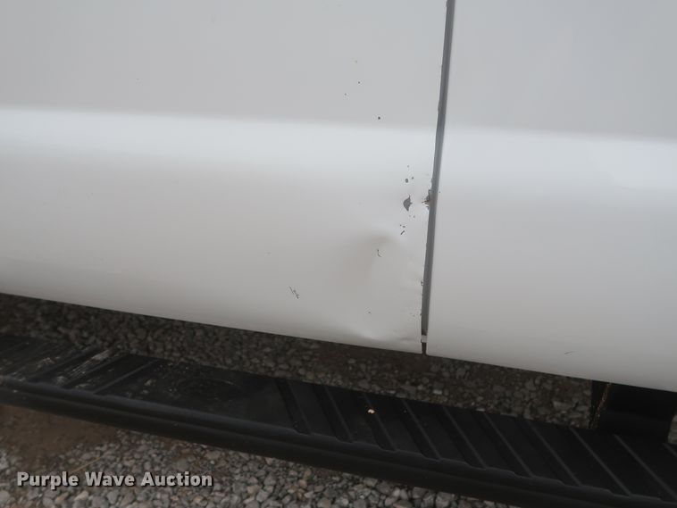 image for item HK9637 2011 Ford F550  SuperCab flatbed treater truck