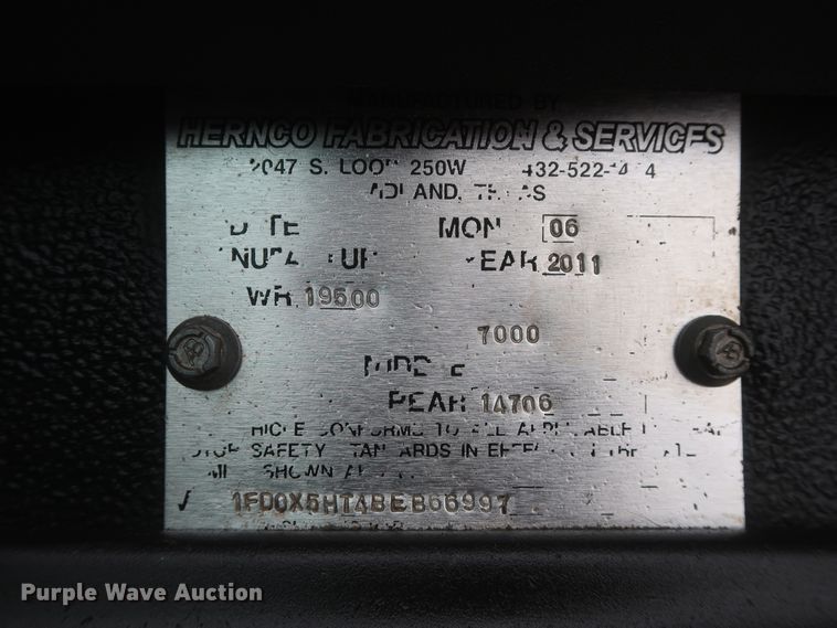 image for item HK9637 2011 Ford F550  SuperCab flatbed treater truck