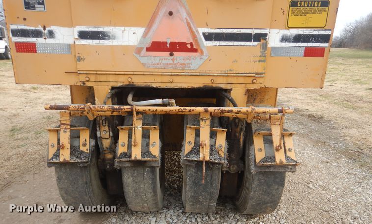 image for item HW9754 1993 Ferguson SP-912  pneumatic roller