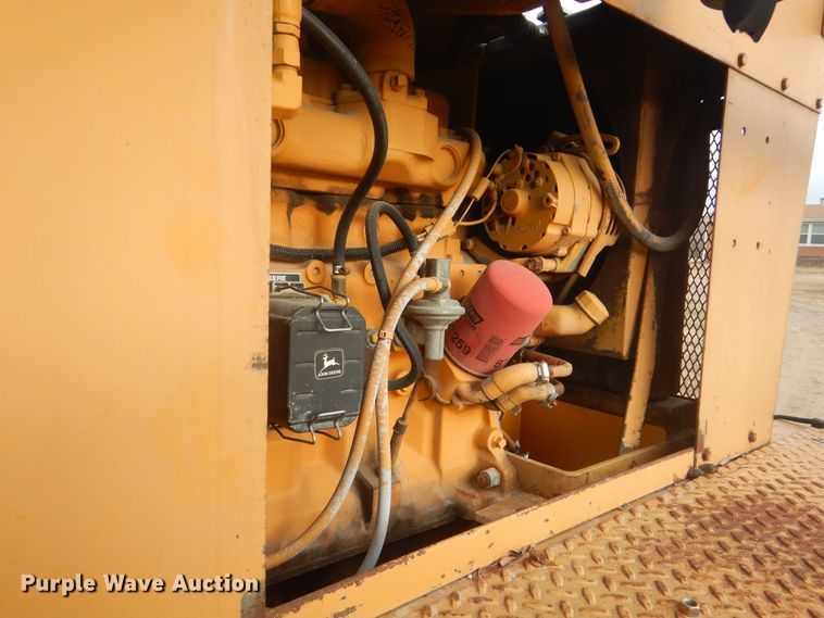 image for item HW9754 1993 Ferguson SP-912  pneumatic roller