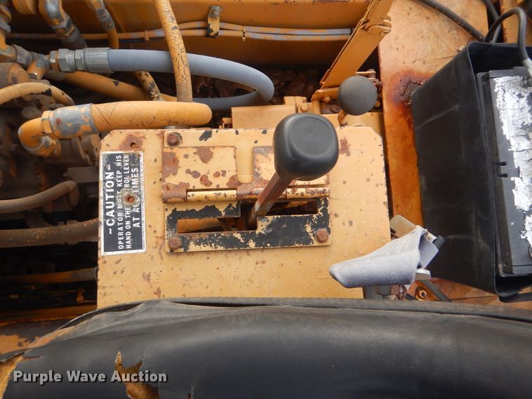 image for item HW9754 1993 Ferguson SP-912  pneumatic roller