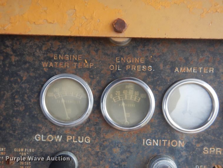 image for item HW9754 1993 Ferguson SP-912  pneumatic roller