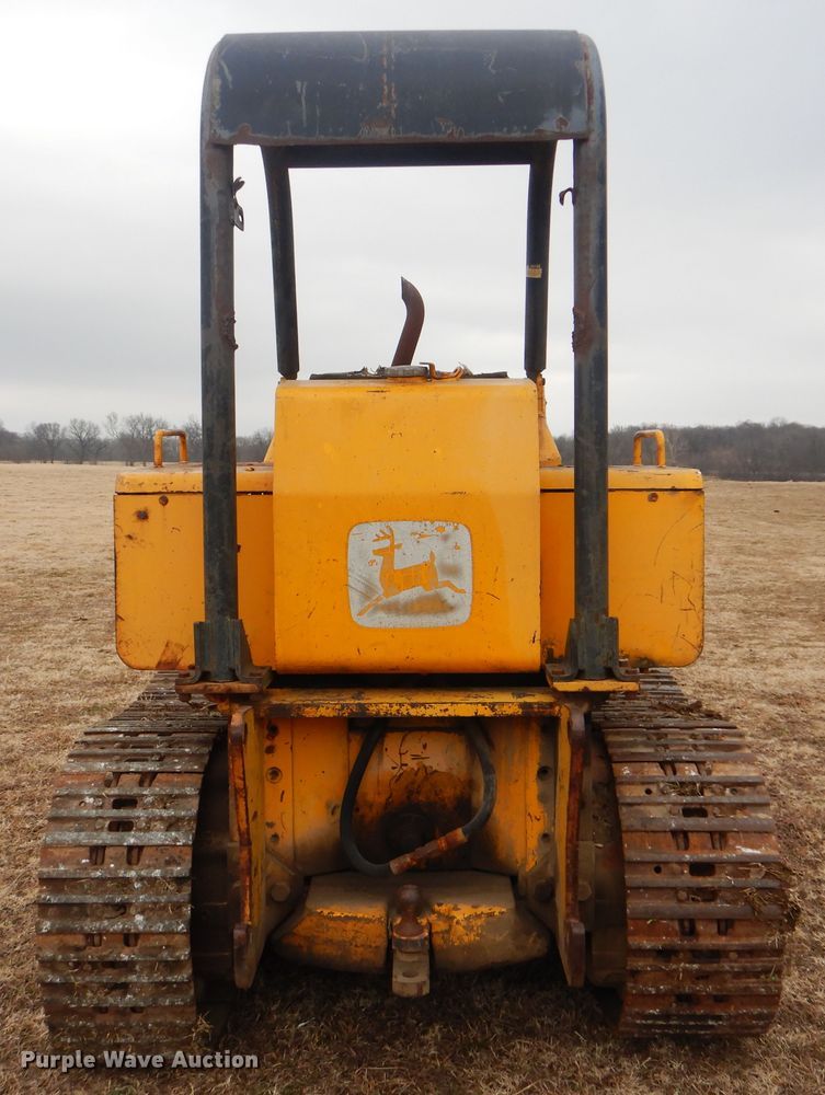 image for item HW9759 1979 John Deere 450C  track loader