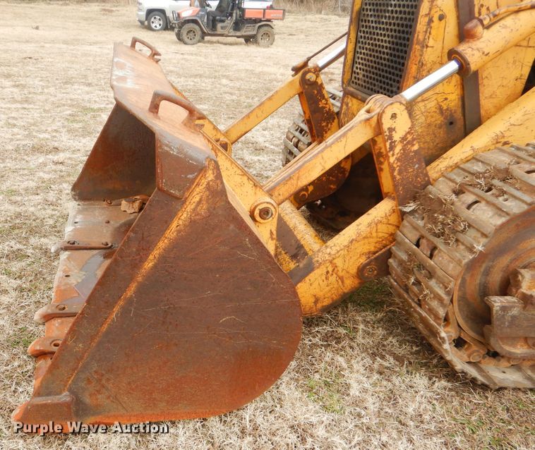 image for item HW9759 1979 John Deere 450C  track loader
