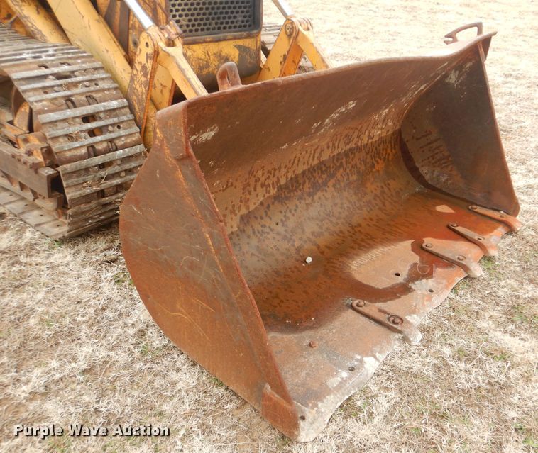 image for item HW9759 1979 John Deere 450C  track loader
