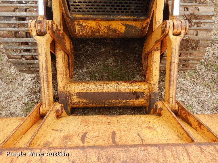 image for item HW9759 1979 John Deere 450C  track loader