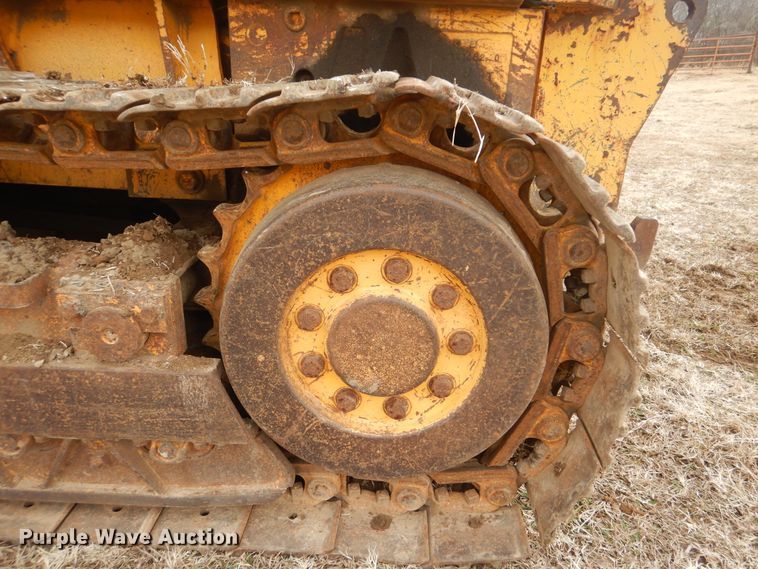 image for item HW9759 1979 John Deere 450C  track loader