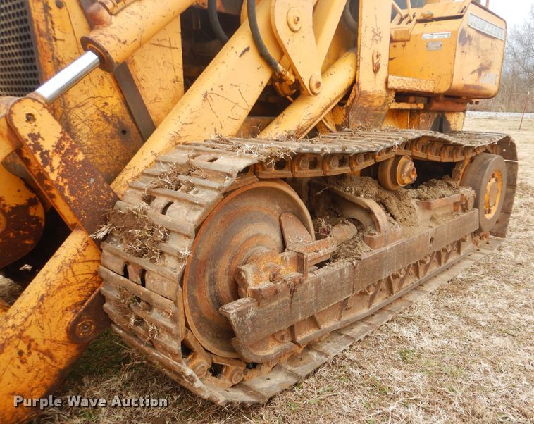 image for item HW9759 1979 John Deere 450C  track loader