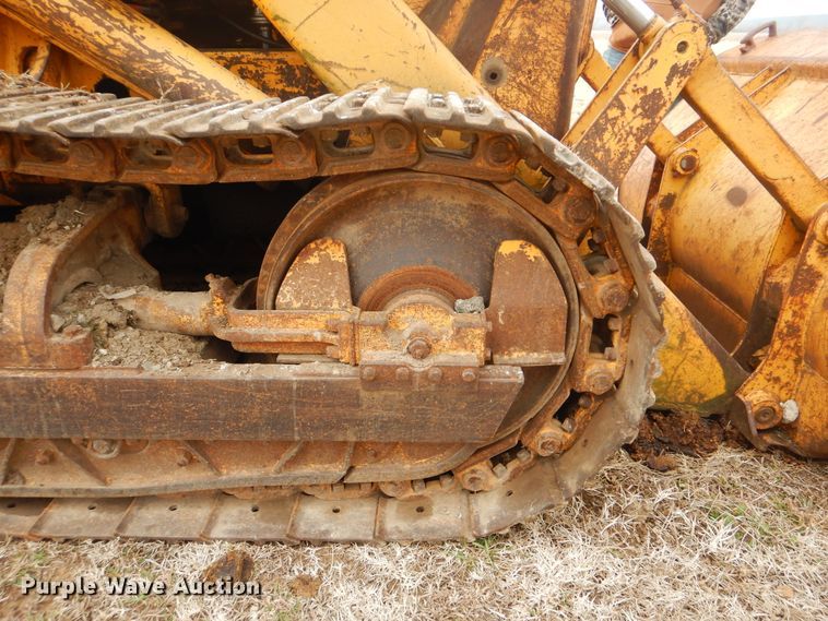 image for item HW9759 1979 John Deere 450C  track loader