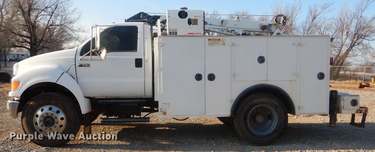 image for item HW9762 2006 Ford F750  service / utility truck
