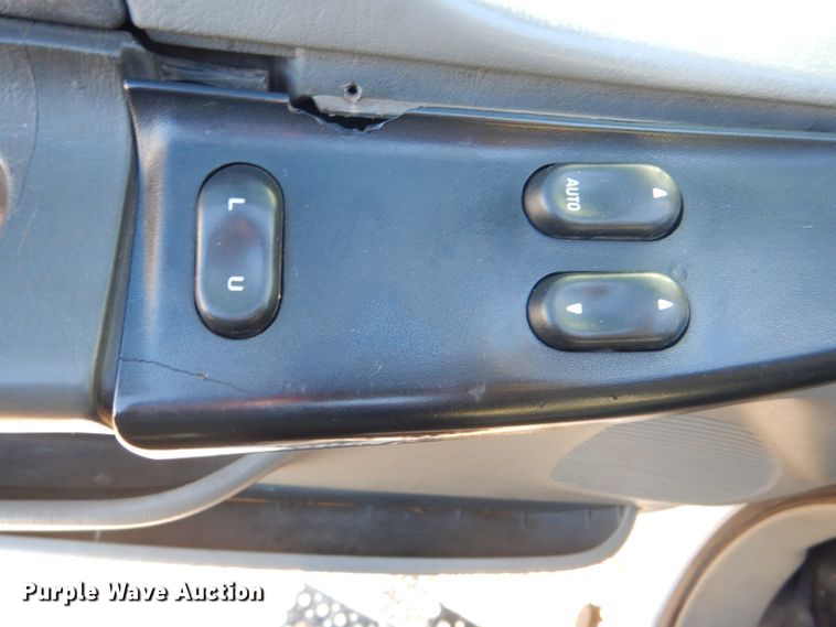 image for item HW9762 2006 Ford F750  service / utility truck