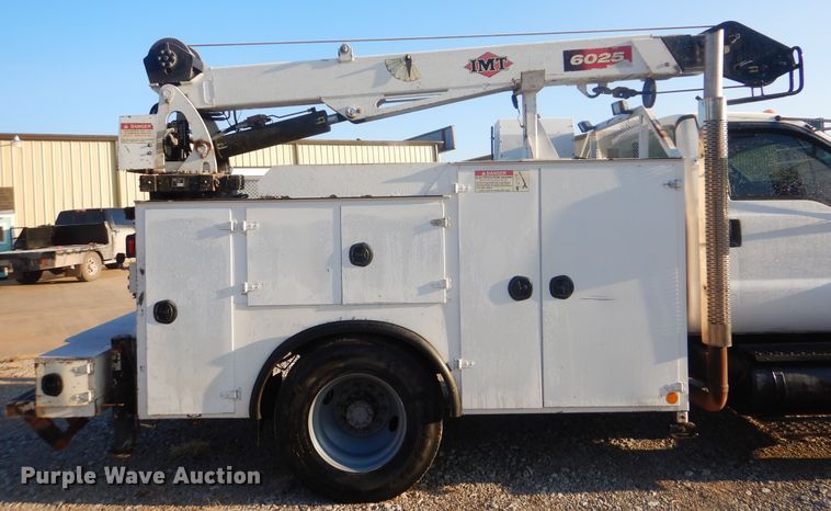 image for item HW9762 2006 Ford F750  service / utility truck