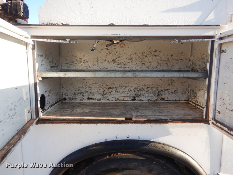 image for item HW9762 2006 Ford F750  service / utility truck