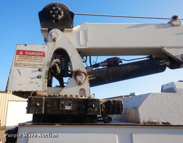 image for item HW9762 2006 Ford F750  service / utility truck