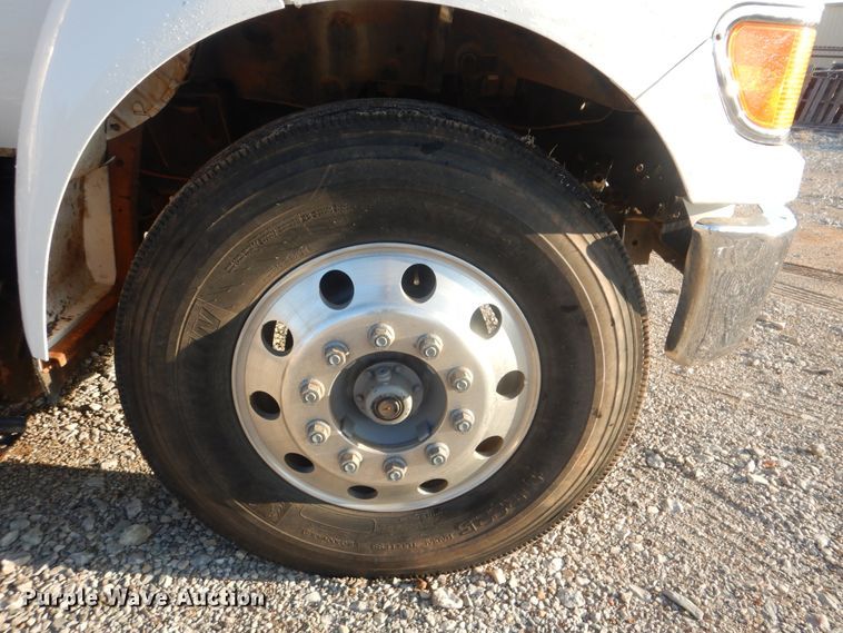 image for item HW9762 2006 Ford F750  service / utility truck