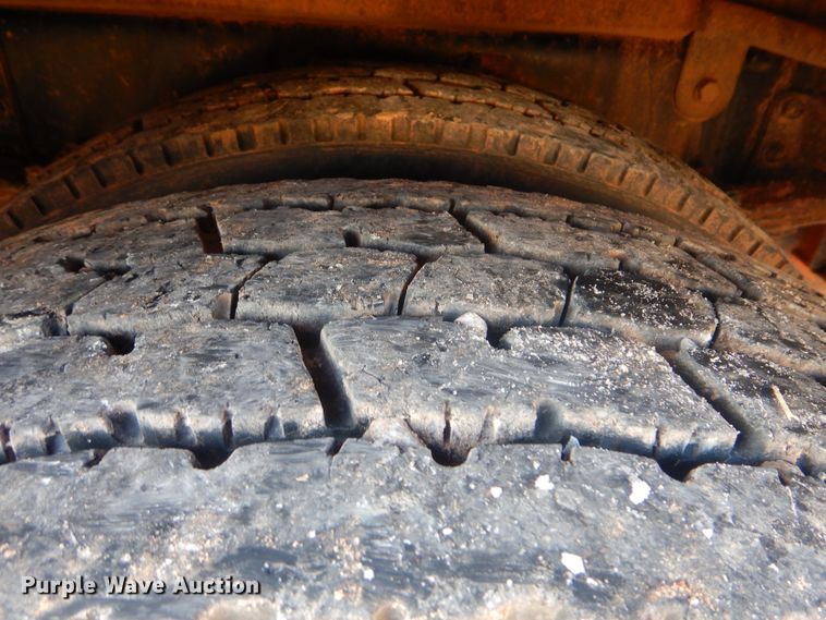 image for item HW9762 2006 Ford F750  service / utility truck