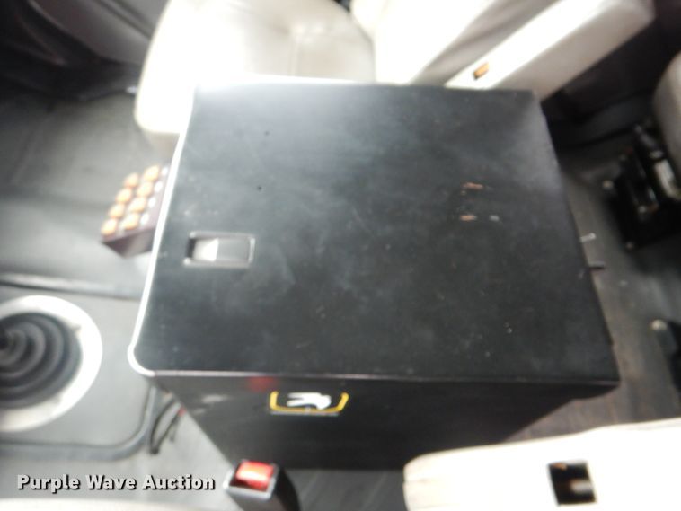 image for item HX9050 2010 Freightliner Business Class M2  crane truck