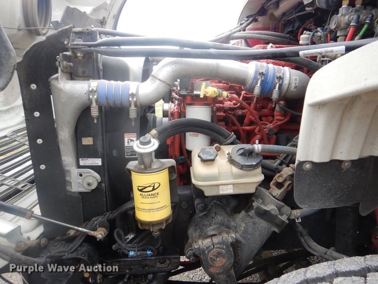 image for item HX9050 2010 Freightliner Business Class M2  crane truck