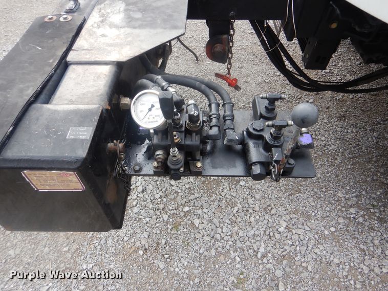 image for item HX9050 2010 Freightliner Business Class M2  crane truck