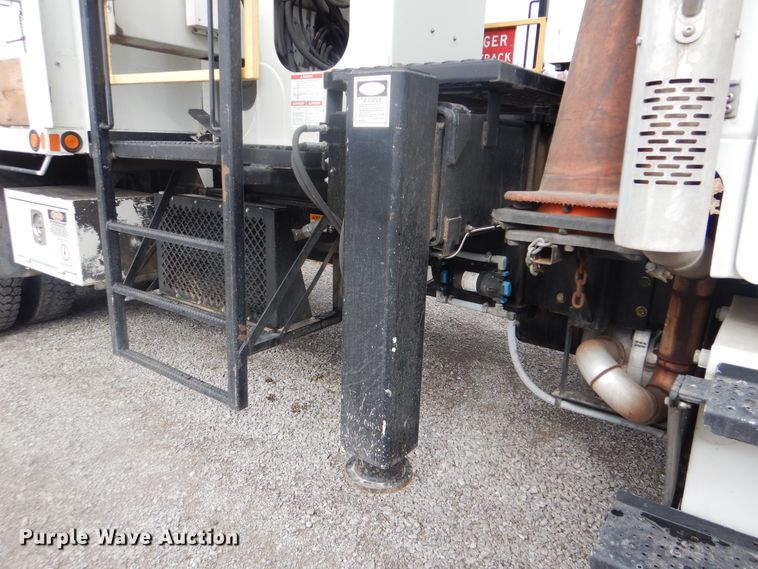 image for item HX9050 2010 Freightliner Business Class M2  crane truck