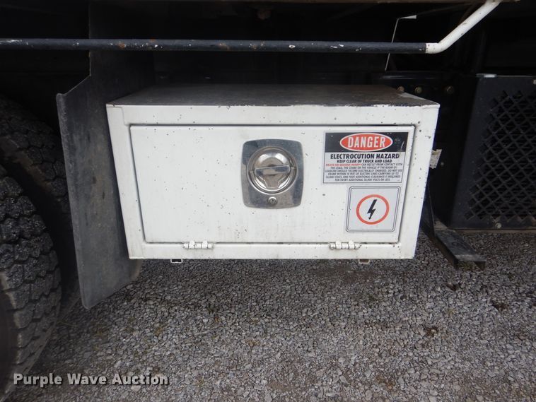 image for item HX9050 2010 Freightliner Business Class M2  crane truck