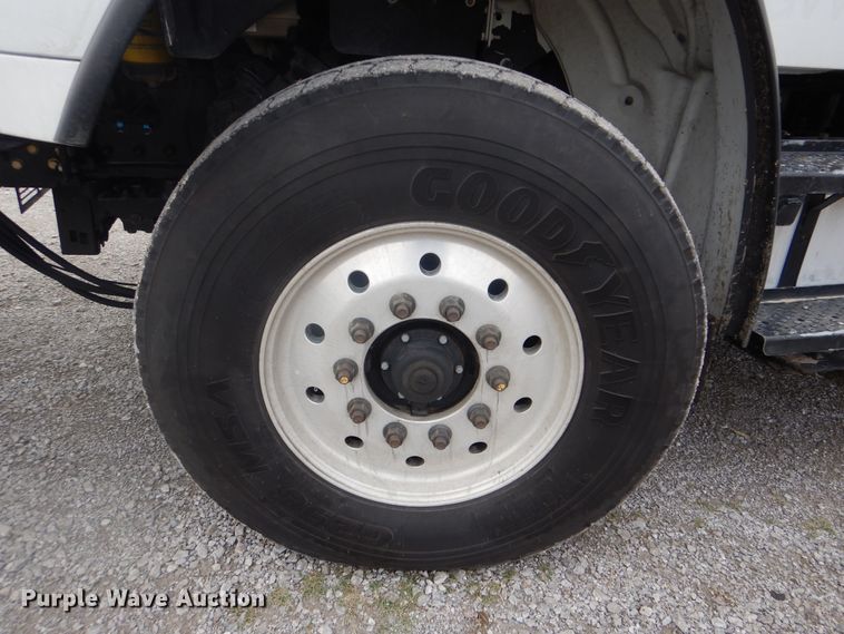 image for item HX9050 2010 Freightliner Business Class M2  crane truck