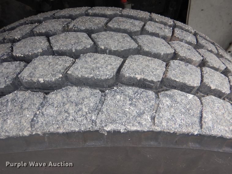 image for item HX9050 2010 Freightliner Business Class M2  crane truck