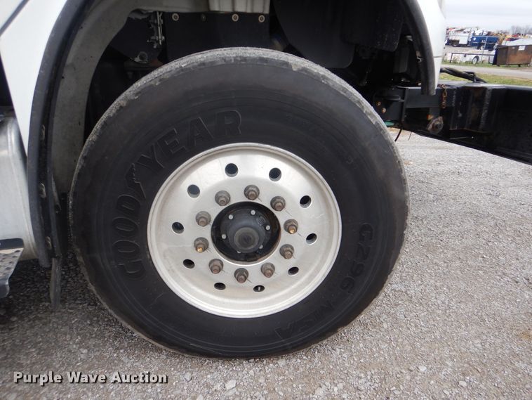 image for item HX9050 2010 Freightliner Business Class M2  crane truck