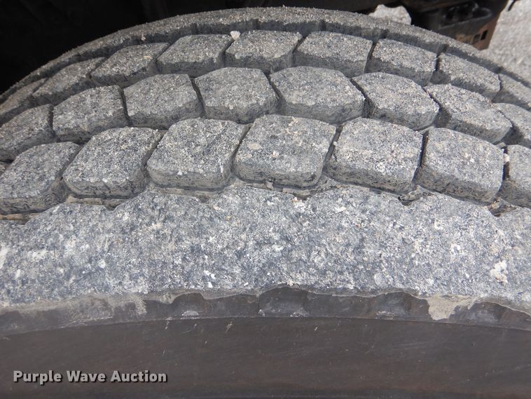 image for item HX9050 2010 Freightliner Business Class M2  crane truck