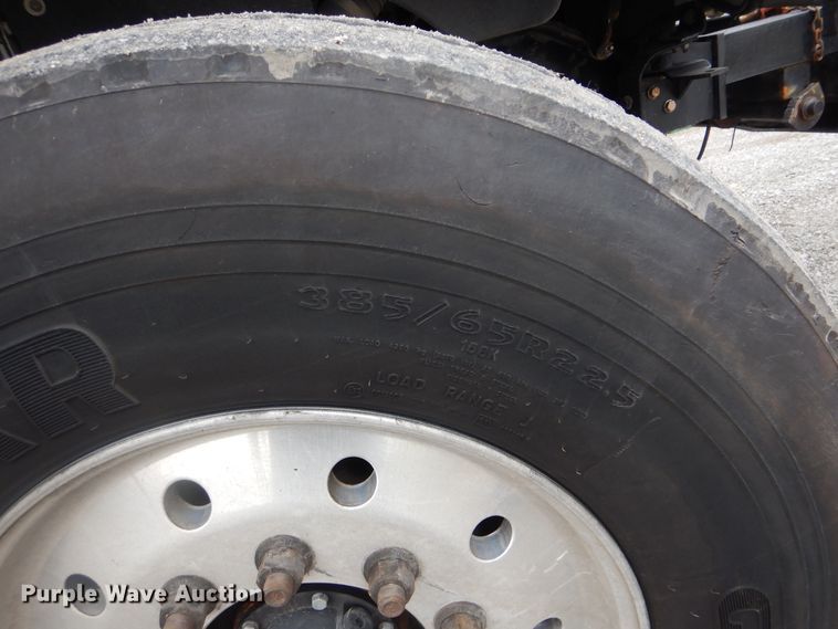 image for item HX9050 2010 Freightliner Business Class M2  crane truck