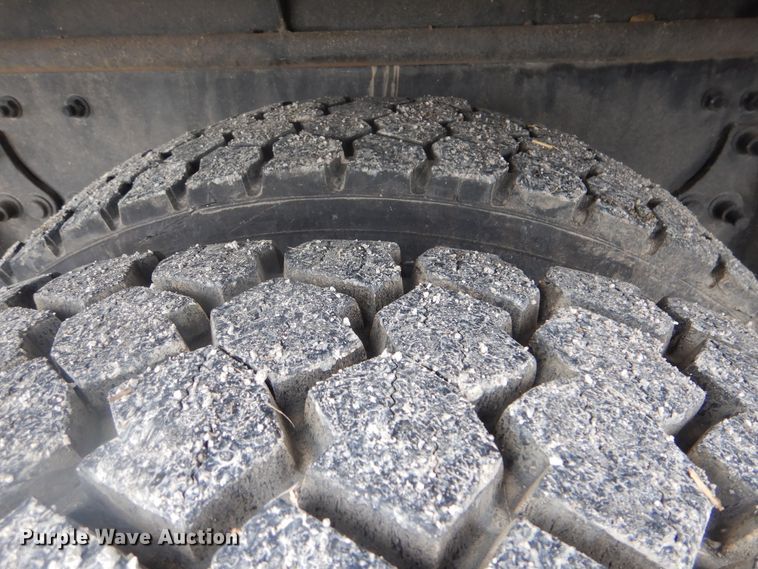 image for item HX9050 2010 Freightliner Business Class M2  crane truck