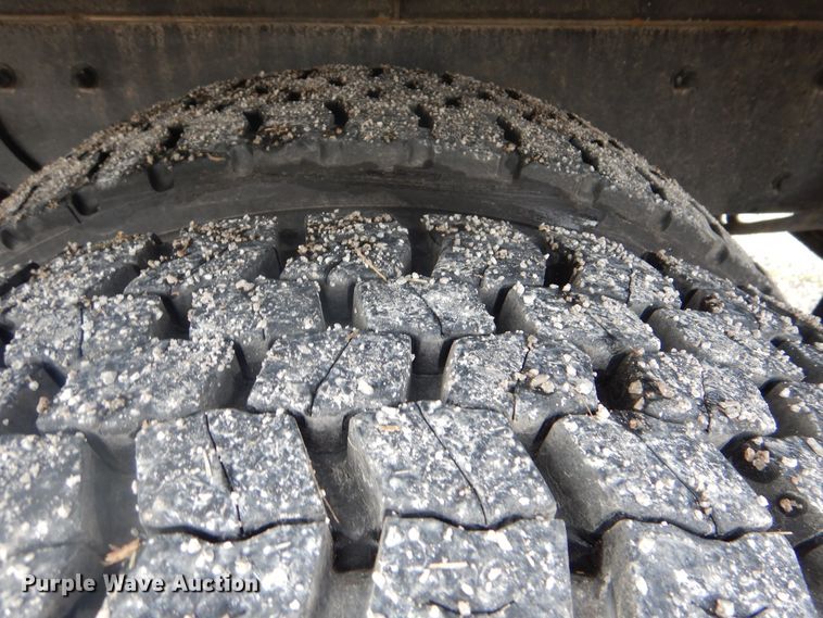 image for item HX9050 2010 Freightliner Business Class M2  crane truck