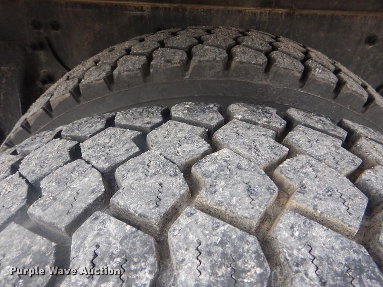 image for item HX9050 2010 Freightliner Business Class M2  crane truck