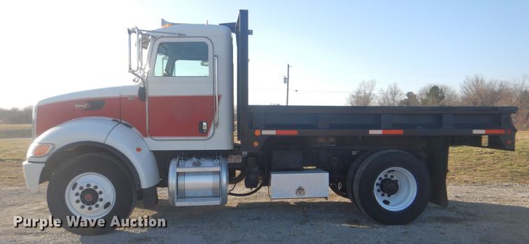 image for item HX9075 2006 Peterbilt 335  dump truck
