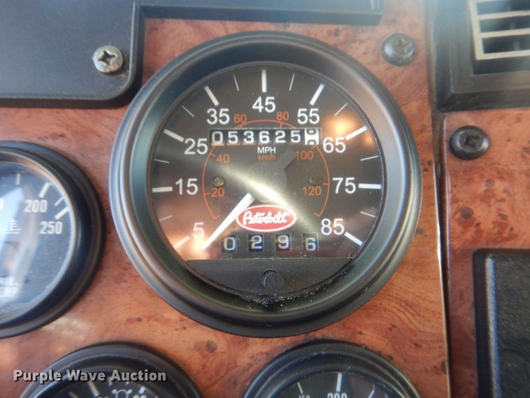 image for item HX9075 2006 Peterbilt 335  dump truck