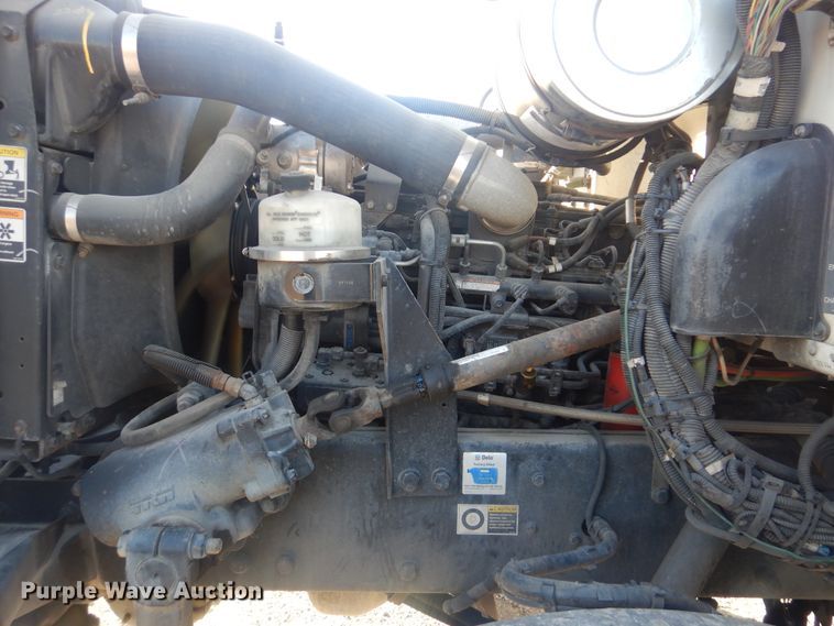 image for item HX9075 2006 Peterbilt 335  dump truck