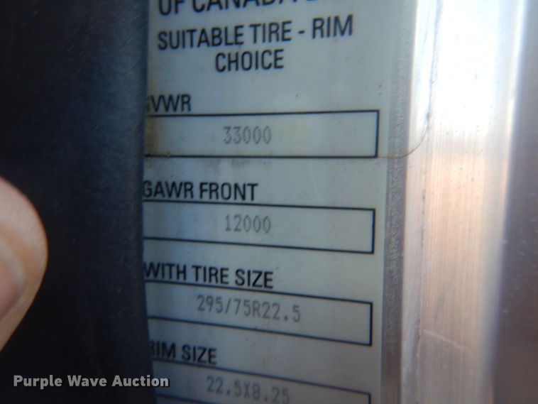 image for item HX9075 2006 Peterbilt 335  dump truck