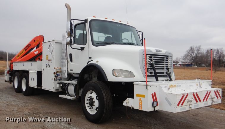 image for item HX9088 2010 Freightliner Business Class M2  crane truck