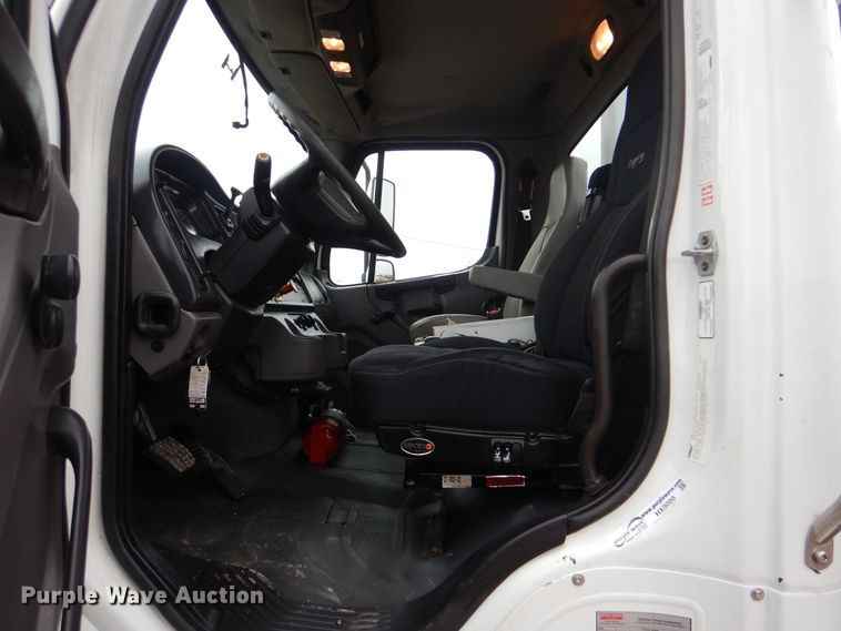 image for item HX9088 2010 Freightliner Business Class M2  crane truck