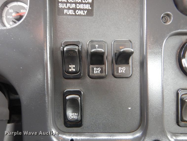 image for item HX9088 2010 Freightliner Business Class M2  crane truck