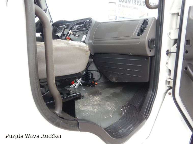 image for item HX9088 2010 Freightliner Business Class M2  crane truck