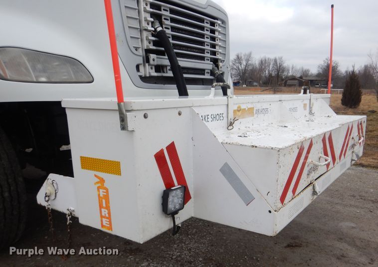 image for item HX9088 2010 Freightliner Business Class M2  crane truck