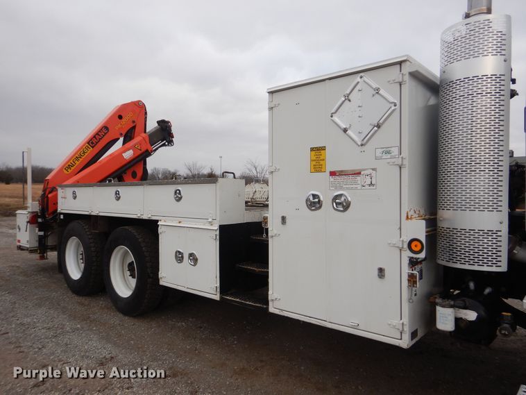 image for item HX9088 2010 Freightliner Business Class M2  crane truck