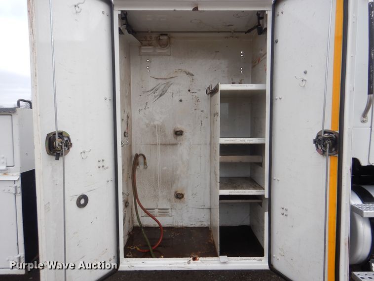 image for item HX9088 2010 Freightliner Business Class M2  crane truck