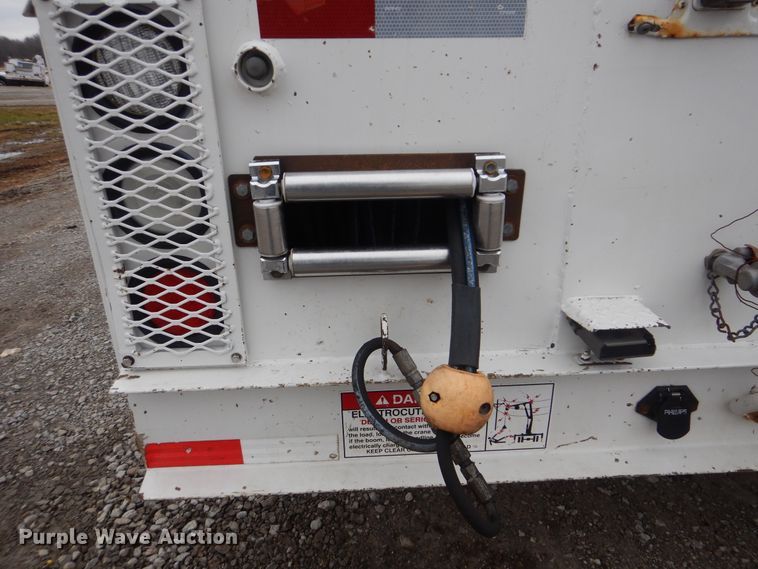 image for item HX9088 2010 Freightliner Business Class M2  crane truck