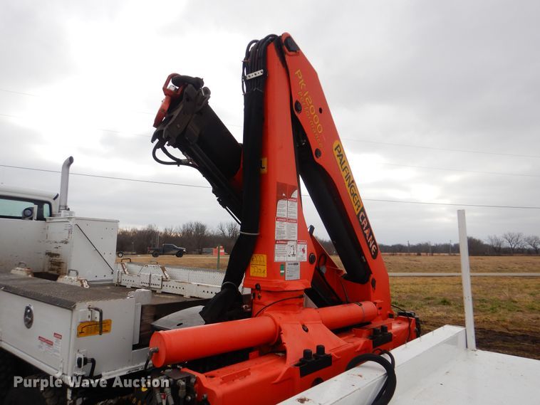 image for item HX9088 2010 Freightliner Business Class M2  crane truck