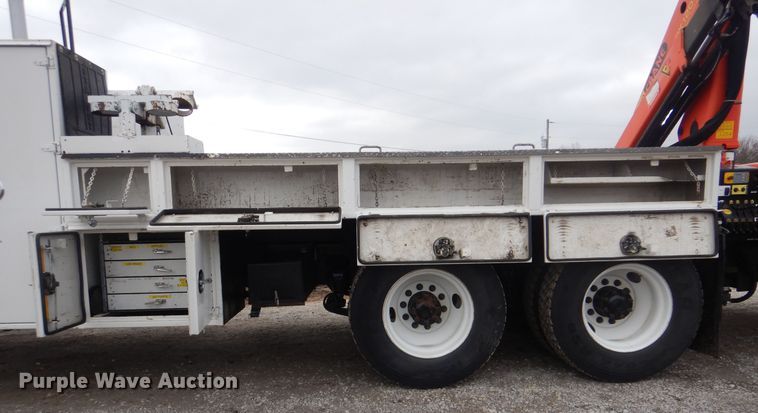 image for item HX9088 2010 Freightliner Business Class M2  crane truck