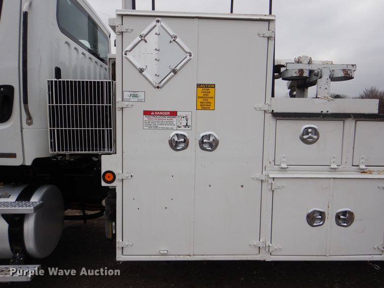 image for item HX9088 2010 Freightliner Business Class M2  crane truck