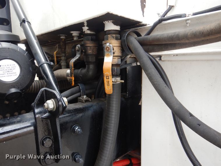 image for item HX9088 2010 Freightliner Business Class M2  crane truck